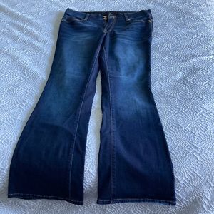 EUC Jag jeans mid rise flare leg jeans.  Size 14/32.